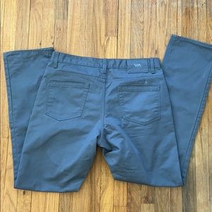 RVCA Slim Chino- worm once